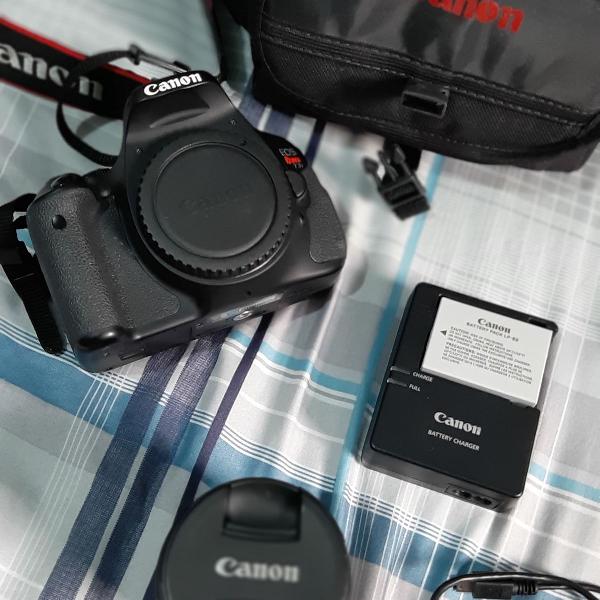Câmera Canon EOS Rebel T3i