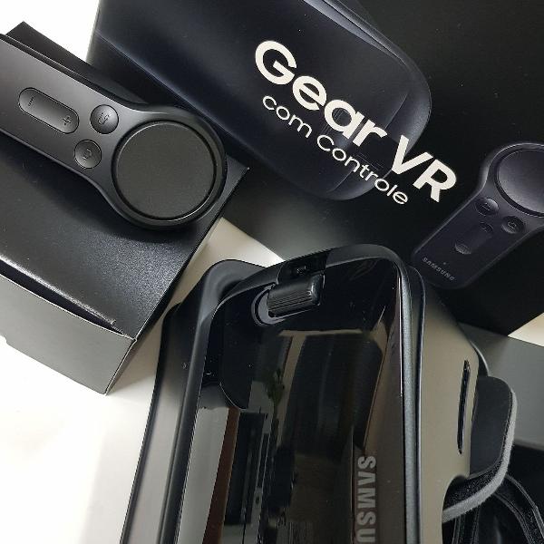 Gear VR com controle Samsung