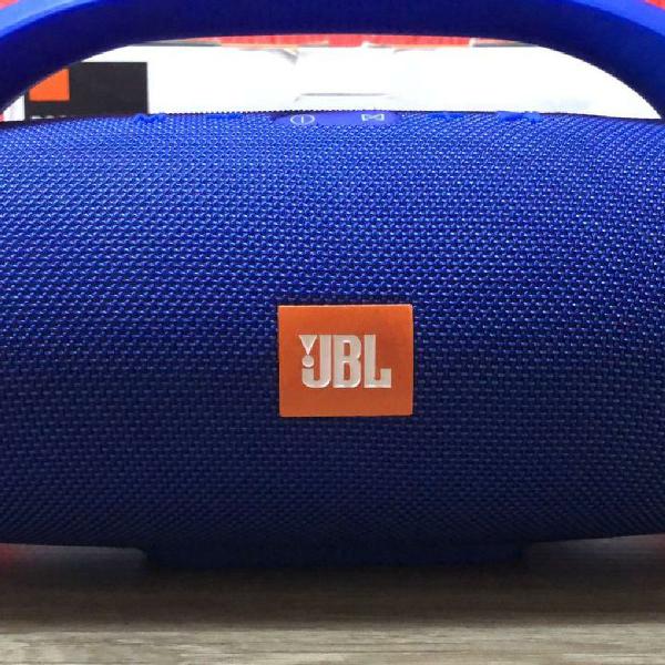 JBL BoomBox speaker bluetooth