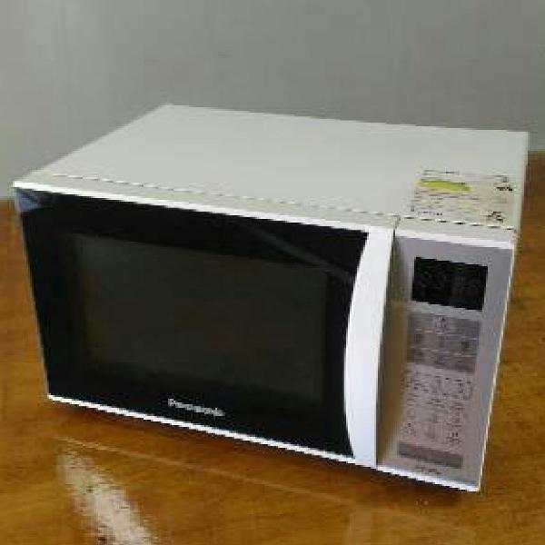 Microondas Panasonic Piccolo 25L 110v