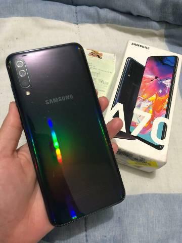 Samsung a70 128gb ainda na - aceito troca