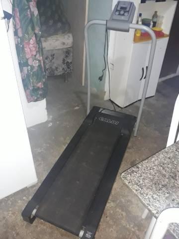 Vende-se essa esteira ergométrica!!!