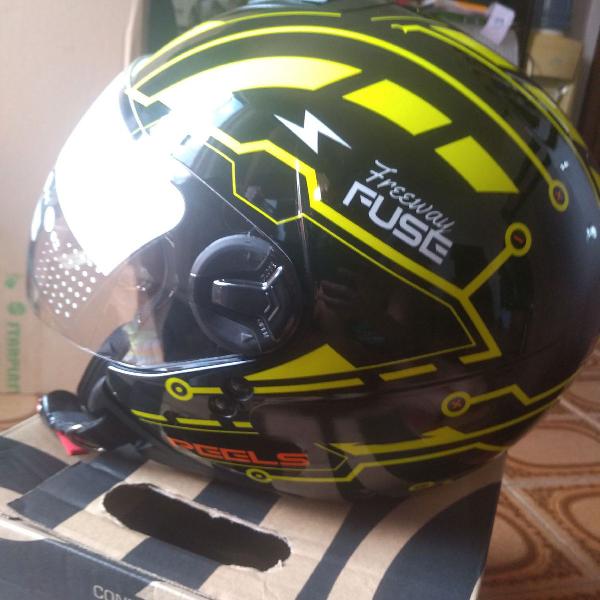 capacete Freeway Fuse preto/amarelo 58 da Peels nunca usado