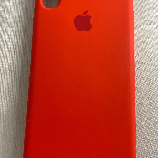 case para iphone xs max em silicone na cor vermelha linda!
