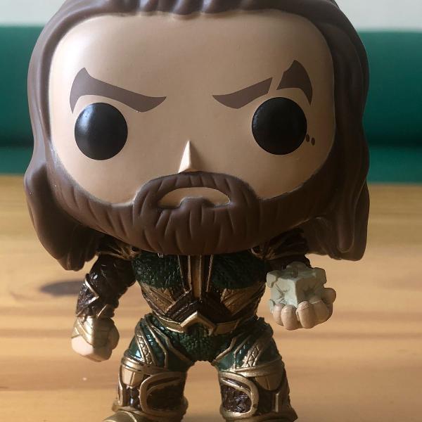 funko pop aquaman with motherbox - justice league 199 -
