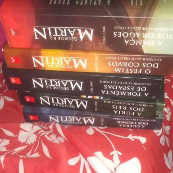 livros game of thrones tamanho original