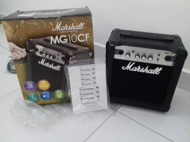 Amplificador Marshall MG 10CF