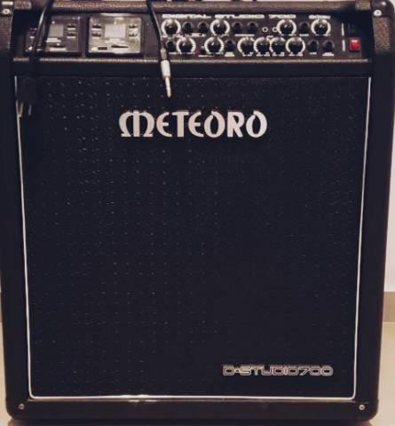 Amplificador Meteoro Studio 700