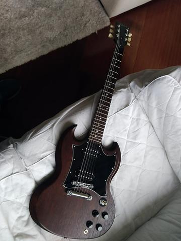 Gibson SG wornbrown
