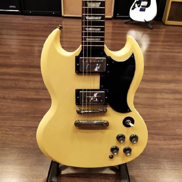 Guitarra Epiphone SG Custom, usada