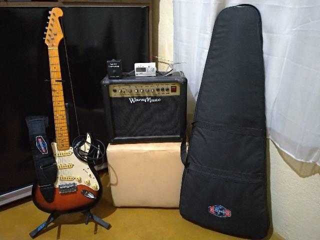 Guitarra stratocaster SX com acessórios