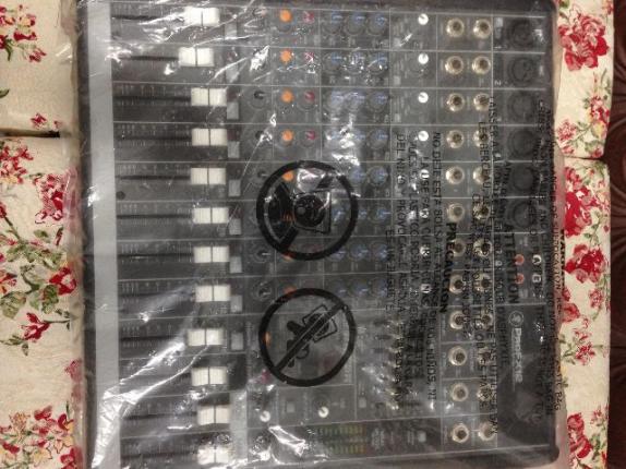Mesa de Som Profx12