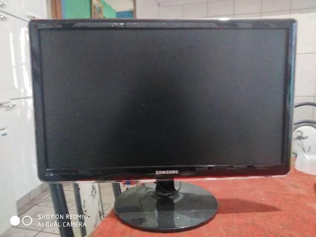 Samsung modelo LT24A350 24"