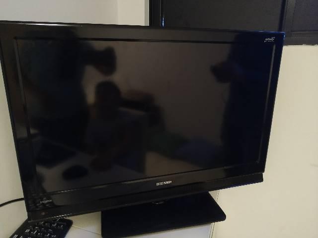 Vendo 2 TVs favor leia o anúncio