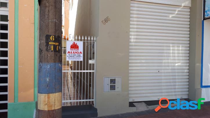 ALUGA-SE ÓTIMO SOBRADO NO CENTRO DE PIRAJU/SP