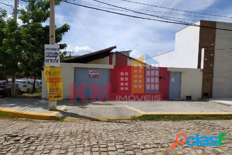 Aluga-se casa de esquina ao lado da Agência do INSS em