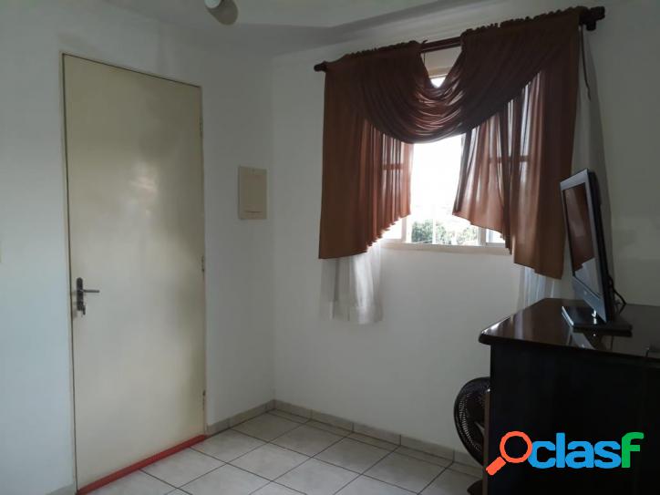 Apartamento com 2 dormitórios - Cond. Lazinho Paschoaletto