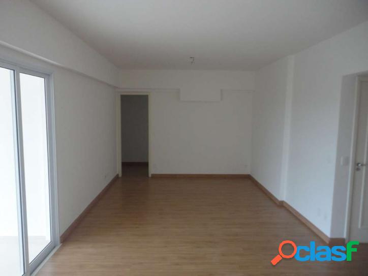 Apartamento com 3 dorms (uma suíte) - Res. La Luna