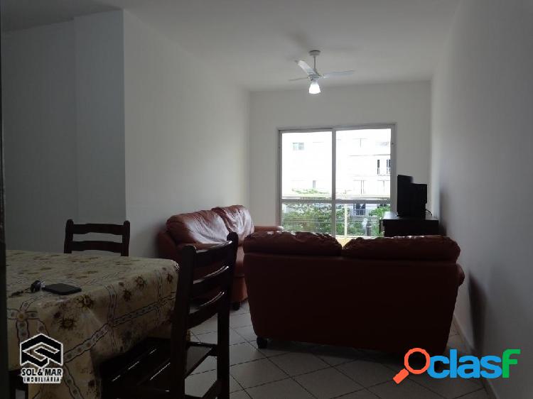 "Apartamento, com sacada"