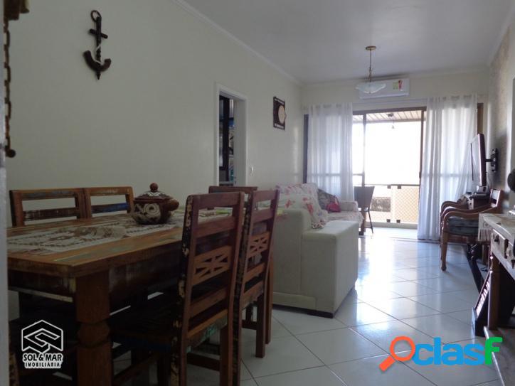 "Apartamento com sacada e 02 dormitórios"