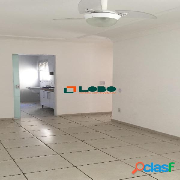 Apartamento todo reformado.