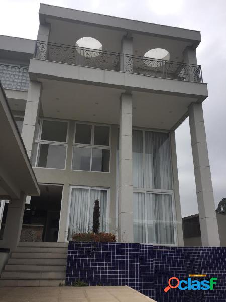 CASA DE ALTO PADRÃO ITHAYE
