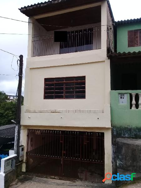 CASA DE SOBRADO NO BAIRRO