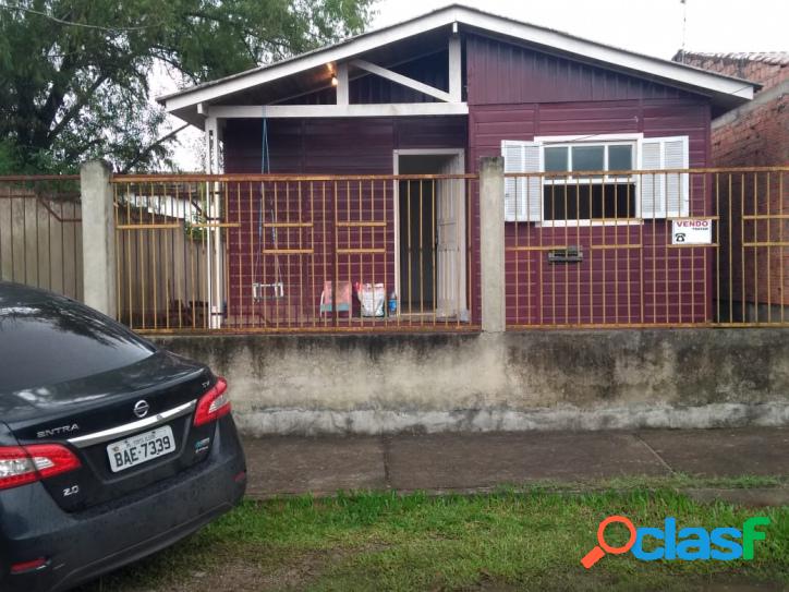 CASA MISTA COM TERRENO DE 300 m²