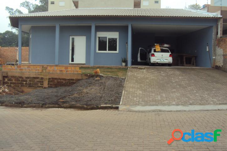 Casa 2 dormitórios Encosta da Floresta
