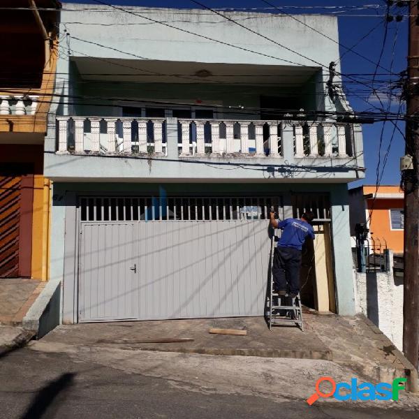 Casa 5 cômodos com garagem - Jardim São Luiz - Barueri