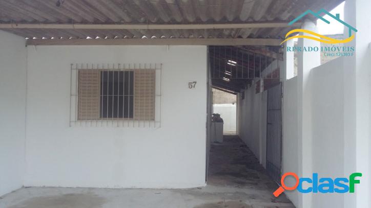 Casa com 2 dormitórios