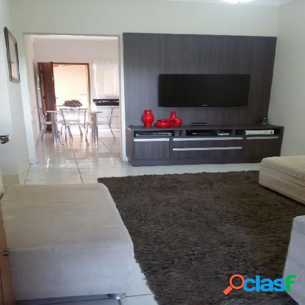 Casa com 2 dormitórios - Jardim Ipanema