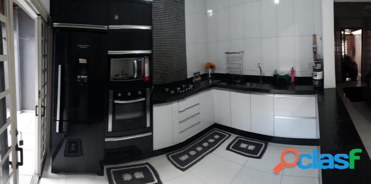 Casa com 2 dorms (uma suíte) - Jardim Ipanema