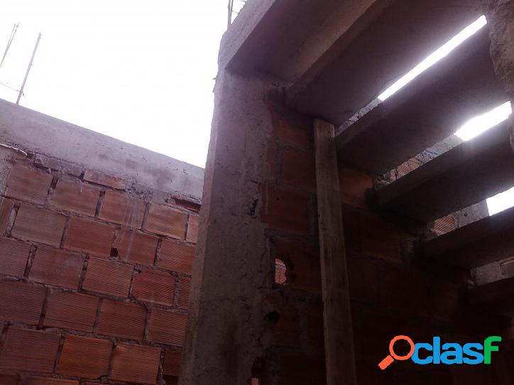 Casa em construção na Conceição II.