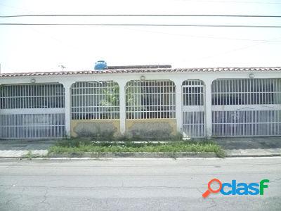 Casa en Venta de 239 m2, Paraparal Los Cerritos