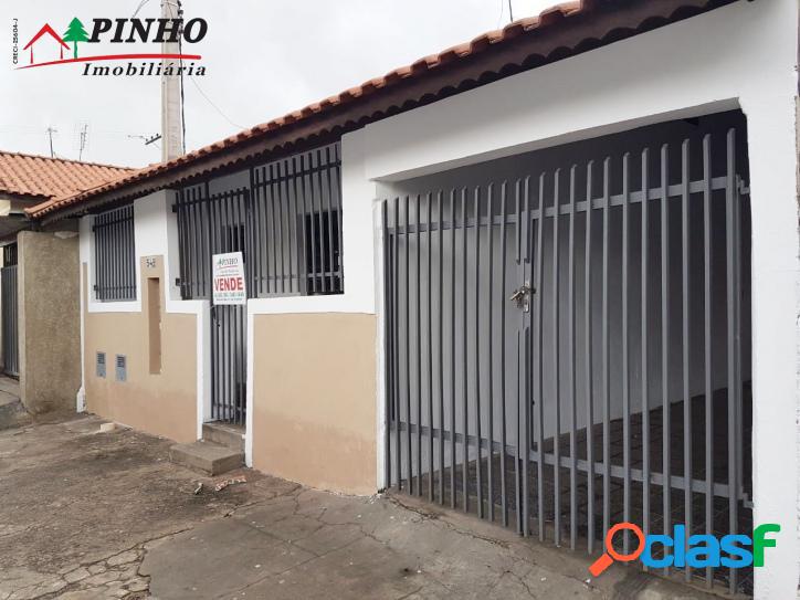 Casa localizada no Bairro São Dimas