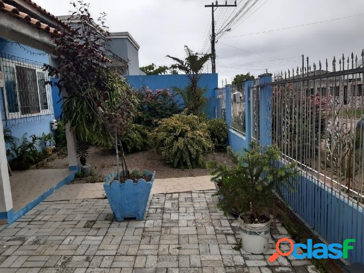 LINDA CASA PARA VENDA NO PEREQUÊ!