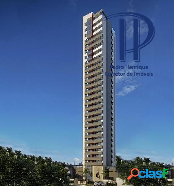 LUXUOSO APARTAMENTO EM TAMBAÚ,TODO PLANEJADO.