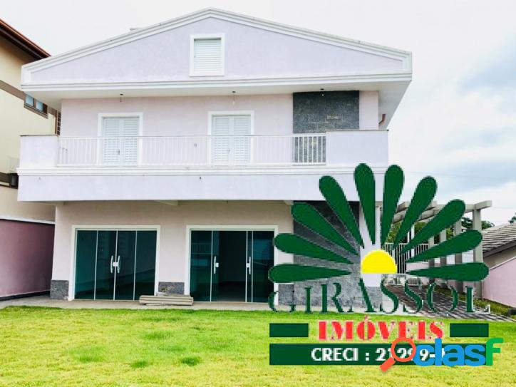 Linda Casa em Condomínio Colinas de São francisco em
