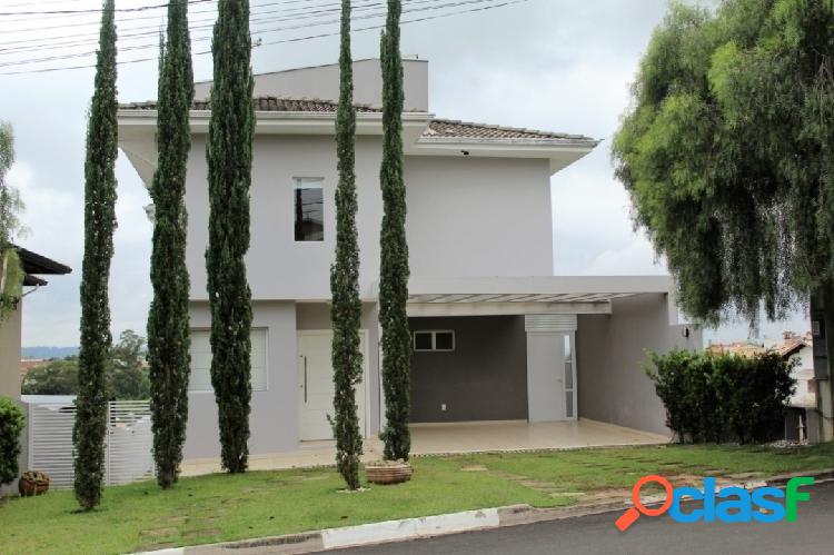 Linda casa no condomínio terras de São Francisco em