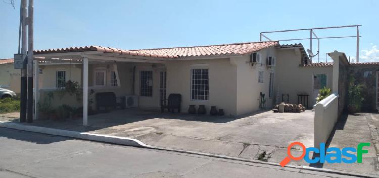 Linda y espaciosa casa en Ciudad Alianza 3 hab. 2 Baños