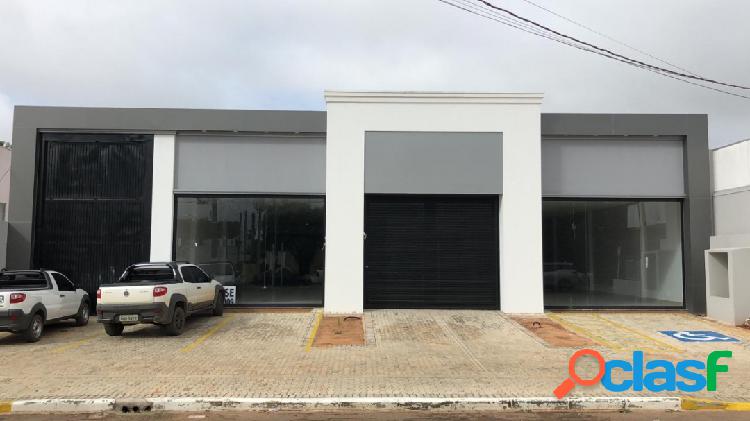 SALA COMERCIAL COM ÓTIMA LOCALIZAÇÃO NO CENTRO DE