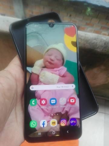 SAMSUNG GALAXY A50