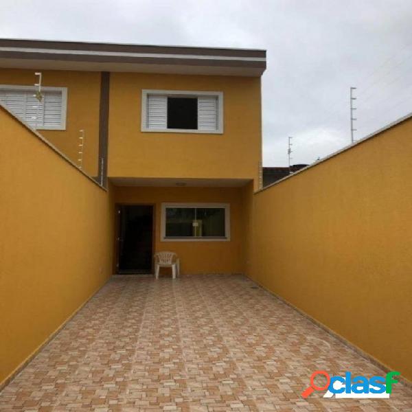 Sobrado com 2 dormitórios à venda, 60 m² por R$ 270.000 -