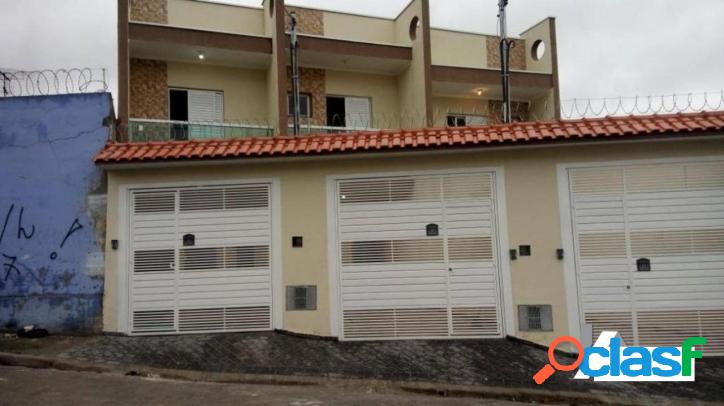 Sobrado com 2 dormitórios à venda, 64 m² por R$ 275.000 -