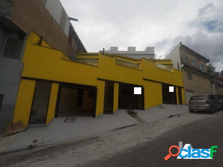 Sobrado com 2 dormitórios à venda, 75 m² por R$ 330.000 -