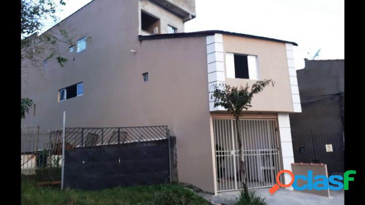 Sobrado com 3 Quartos à Venda, 250 m² por R$ 350.000