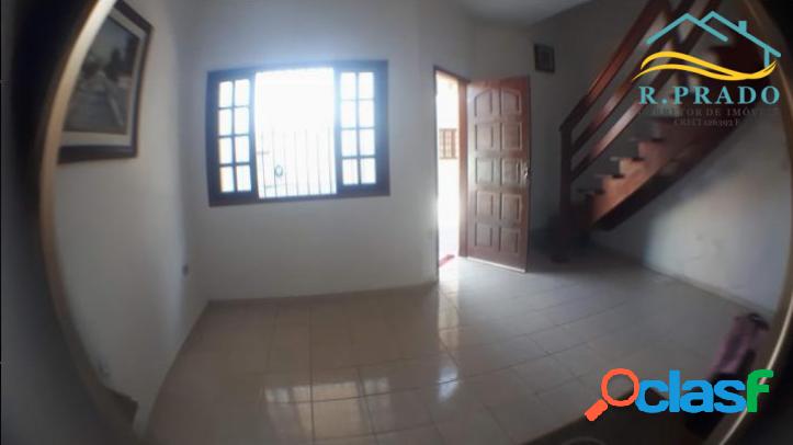 Sobrado em Village. Massaguaçu