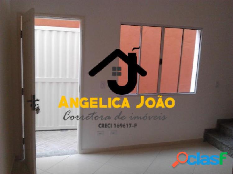 Sobrado em condomínio 02 dorm - Catiapoã