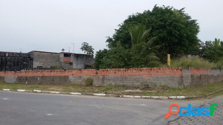 Terreno à 300 metros da Praia do Porto Novo